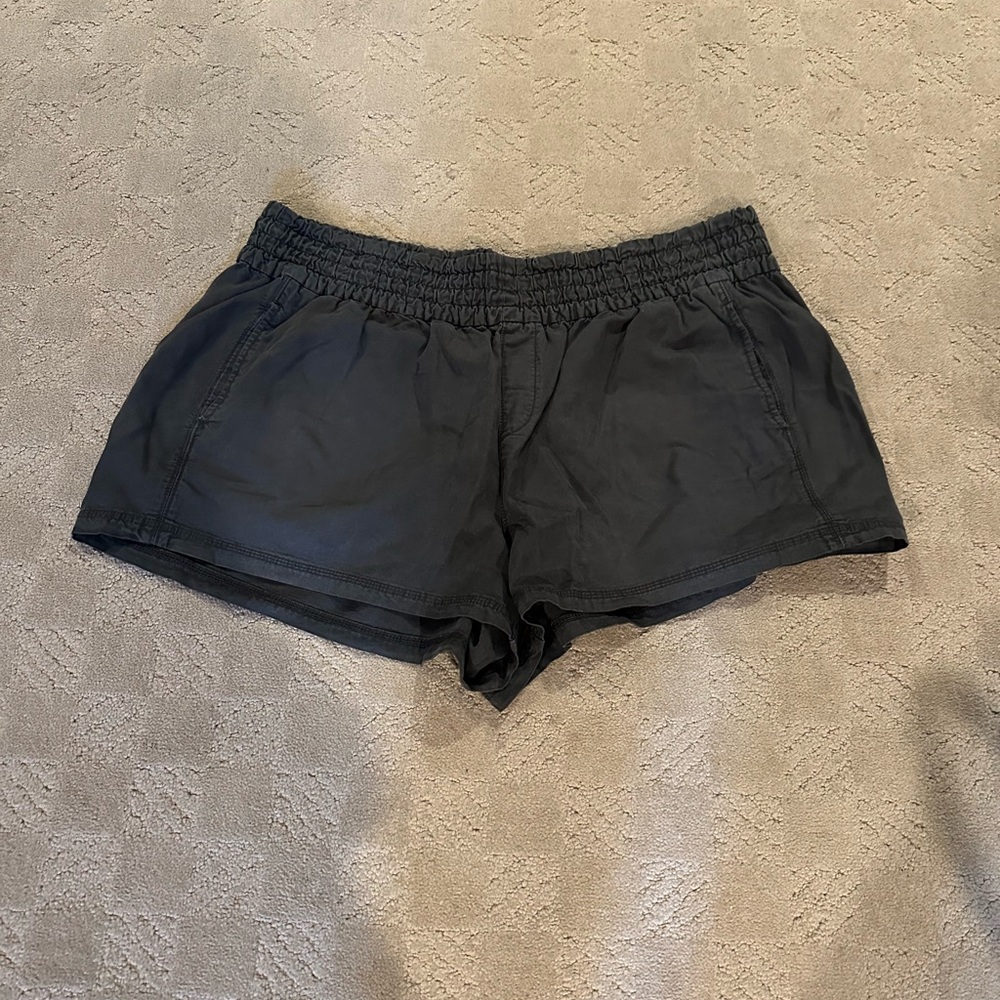 Aerie NWOT Black Babewatch High Waisted Cargo Pull On Shorts Size XXL